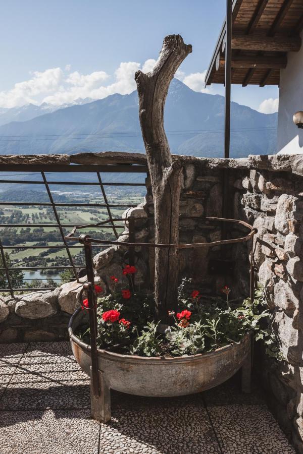Appartamenti Montemezzo Le Case In Pietra Vista Lago Джера-Ларіо Екстер'єр фото