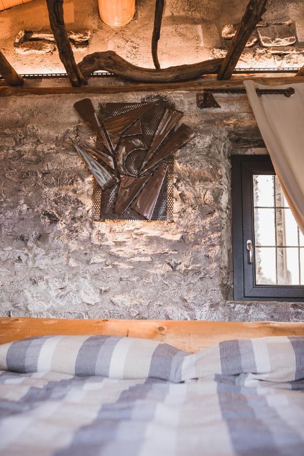 Appartamenti Montemezzo Le Case In Pietra Vista Lago Джера-Ларіо Екстер'єр фото